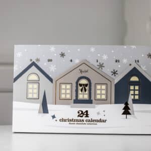 Snow crystal calendar for 1