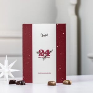 Snow crystal calendar diamonds