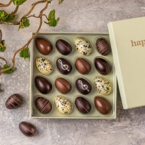 Golden eggs marzipan 16