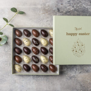 Golden eggs marzipan 25